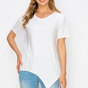 John. | White Asymmetrical Short Sleeve Tee Sz Lg